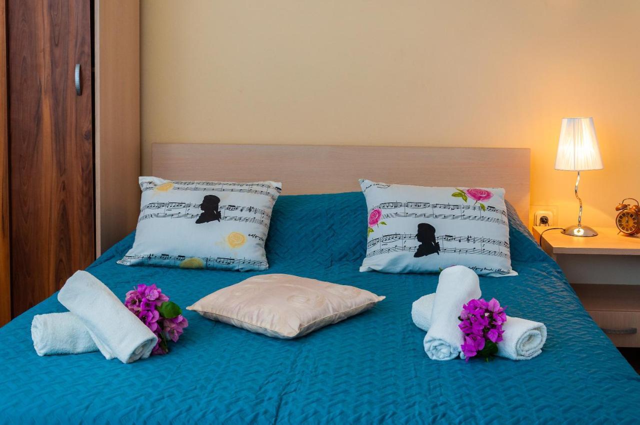 Guesthause Arbor Apartment Split Bagian luar foto
