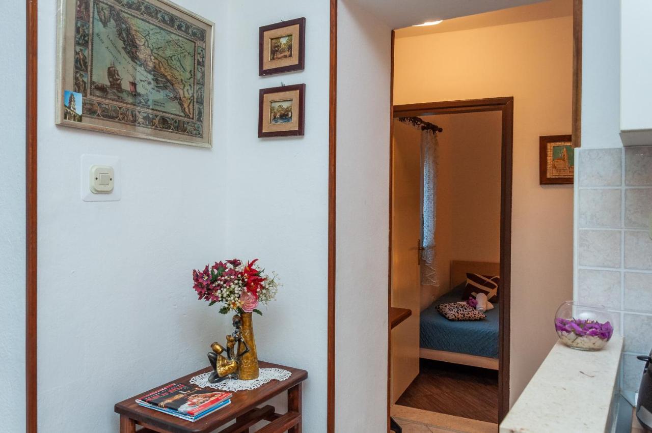 Guesthause Arbor Apartment Split Bagian luar foto