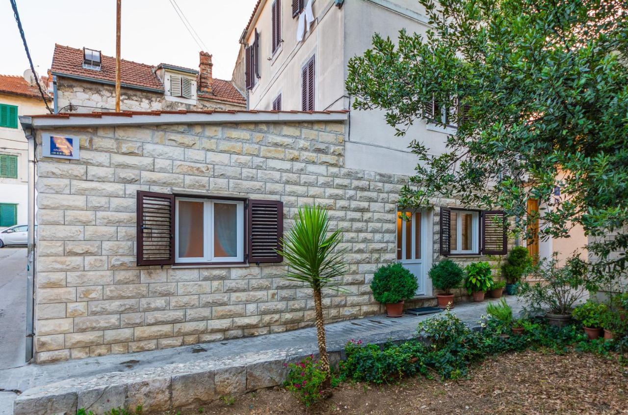 Guesthause Arbor Apartment Split Bagian luar foto