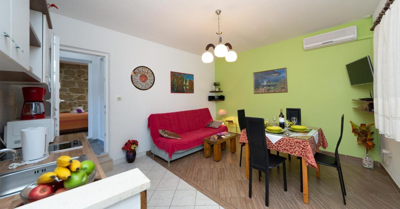 Guesthause Arbor Apartment Split Bagian luar foto